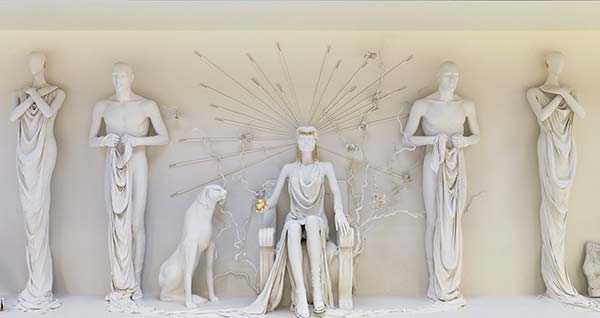 Almax-mannequins-Canova-neoclassical-neoclassicism-neoclassico-altare di Pergamo-Pergamon altar-top-fashion-visual-eventi-luxury-moda-special events-lusso-brand identity-beauty-godess-dea-Afrodite-Aphrodite-creatività-showroom-design-Marco Stalla-manichini-Paride