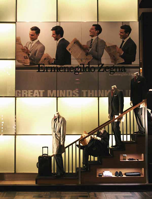 Ermenegildo Zegna-Zegna-fashion-visual merchandising-window displays-windows-moda-vetrine-brand identity-beauty-design-Marco Stalla-scarpe-borse-accessori-bags-shoes-accessories-Milano