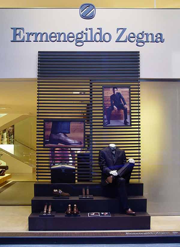 Ermenegildo Zegna-Zegna-fashion-visual merchandising-window displays-windows-moda-vetrine-brand identity-beauty-design-Marco Stalla-scarpe-borse-accessori-bags-shoes-accessories-Milano