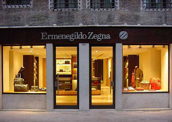 Venice-Ermenegildo Zegna-Zegna-flagship store-fashion-visual merchandising-window displays-windows-moda-vetrine-brand identity-beauty-store design-retail-Marco Stalla-scarpe-borse-accessori-bags-shoes-accessories