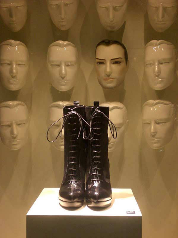 Alberto Guardiani-fashion-visual merchandising-window displays-windows-moda-vetrine-brand identity-beauty-design-Marco Stalla-scarpe-borse-accessori-bags-shoes-accessories-Milano