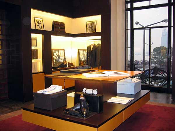 Shanghai-Ermenegildo Zegna-Zegna-flagship store-fashion-visual merchandising-window displays-windows-moda-vetrine-brand identity-beauty-store design-retail-Marco Stalla-scarpe-borse-accessori-bags-shoes-accessories