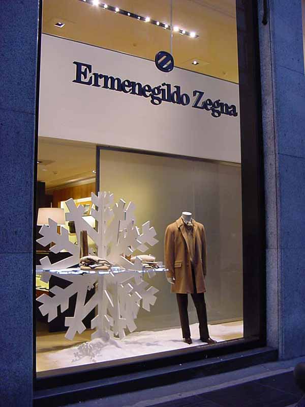 Ermenegildo Zegna-Zegna-fashion-visual merchandising-window displays-windows-moda-vetrine-brand identity-beauty-design-Marco Stalla-scarpe-borse-accessori-bags-shoes-accessories-Milano