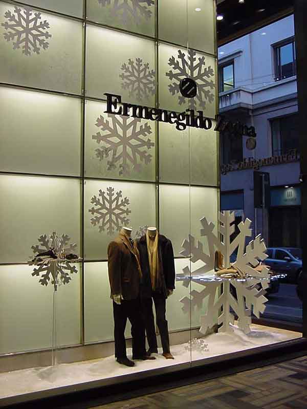 Ermenegildo Zegna-Zegna-fashion-visual merchandising-window displays-windows-moda-vetrine-brand identity-beauty-design-Marco Stalla-scarpe-borse-accessori-bags-shoes-accessories-Milano